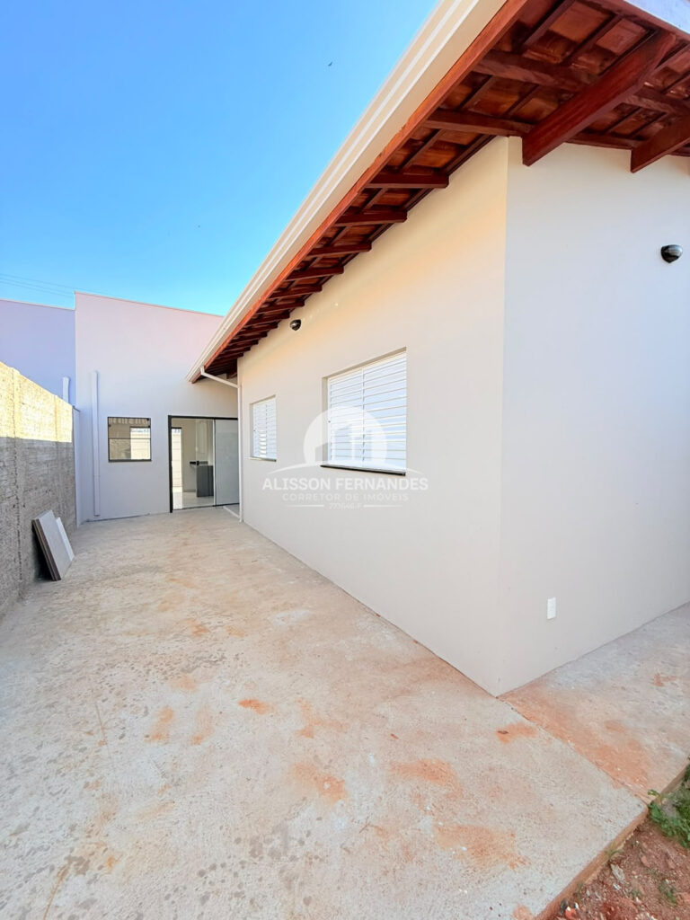 Casa a Venda Jardim Santa Maria Leme SP 2 Dormitórios