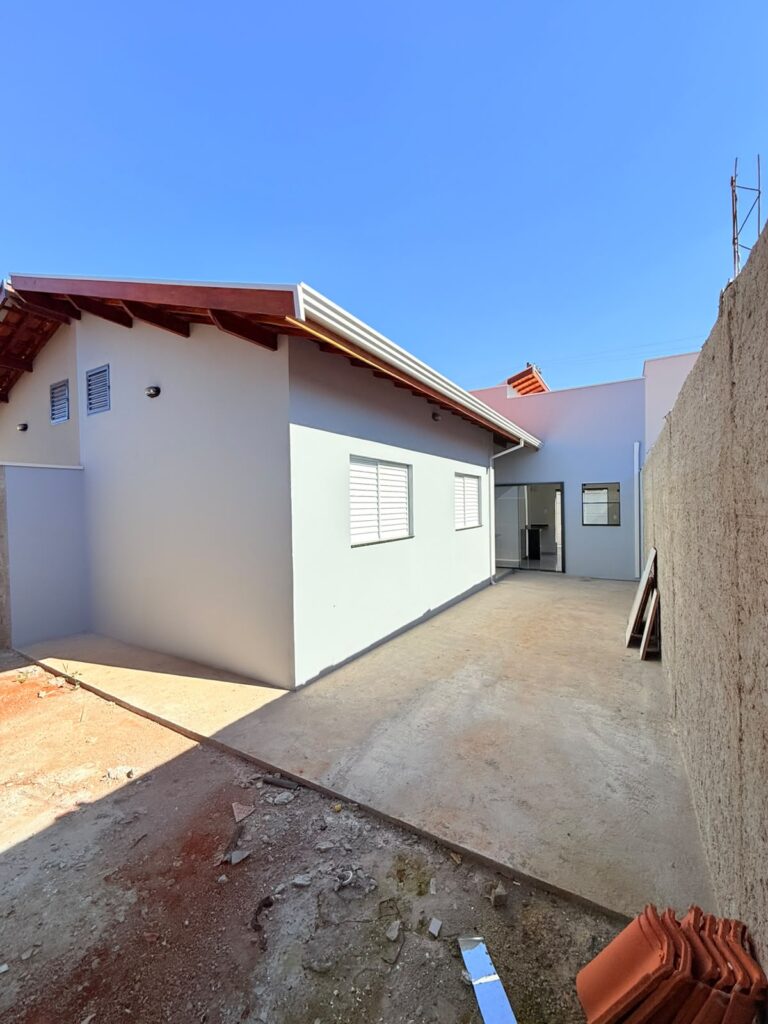 Casa à Venda no Jardim Santa Maria em LemeSP