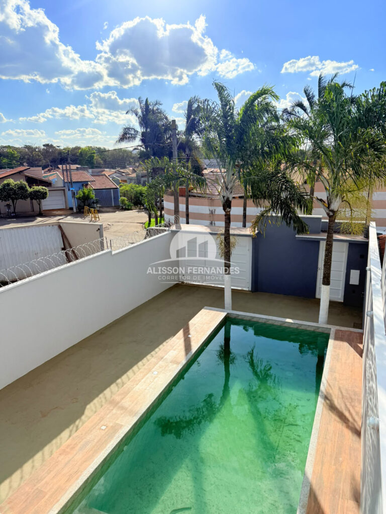 Sobrado a Venda Jardim Santa Carolina Leme SP Piscina e Suites
